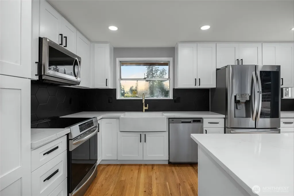 18230 88th Avenue W Edmonds WA 98026