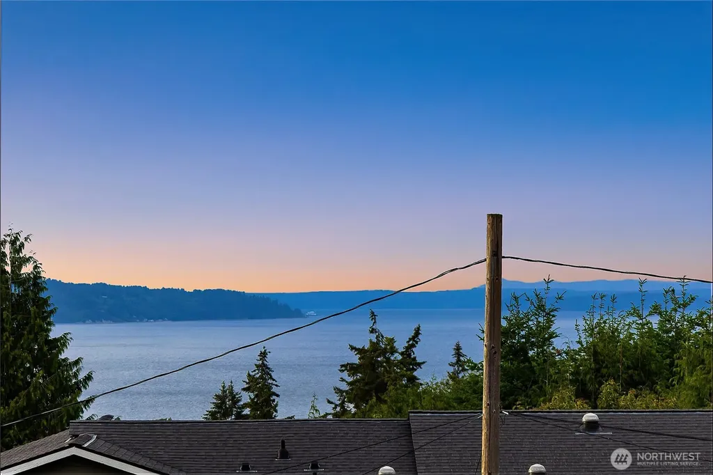 18230 88th Avenue W Edmonds WA 98026