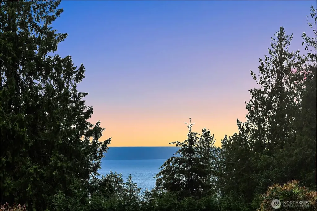18230 88th Avenue W Edmonds WA 98026