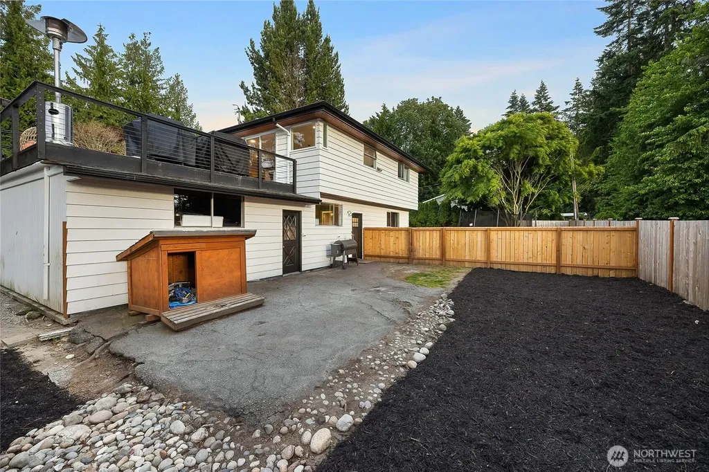 18230 88th Avenue W Edmonds WA 98026