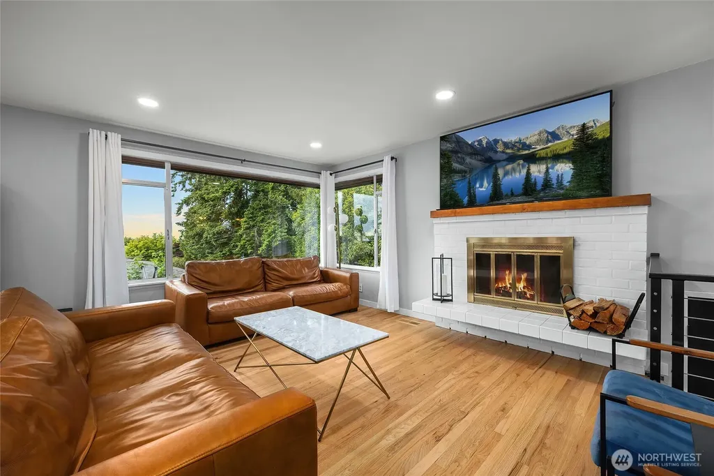 18230 88th Avenue W Edmonds WA 98026