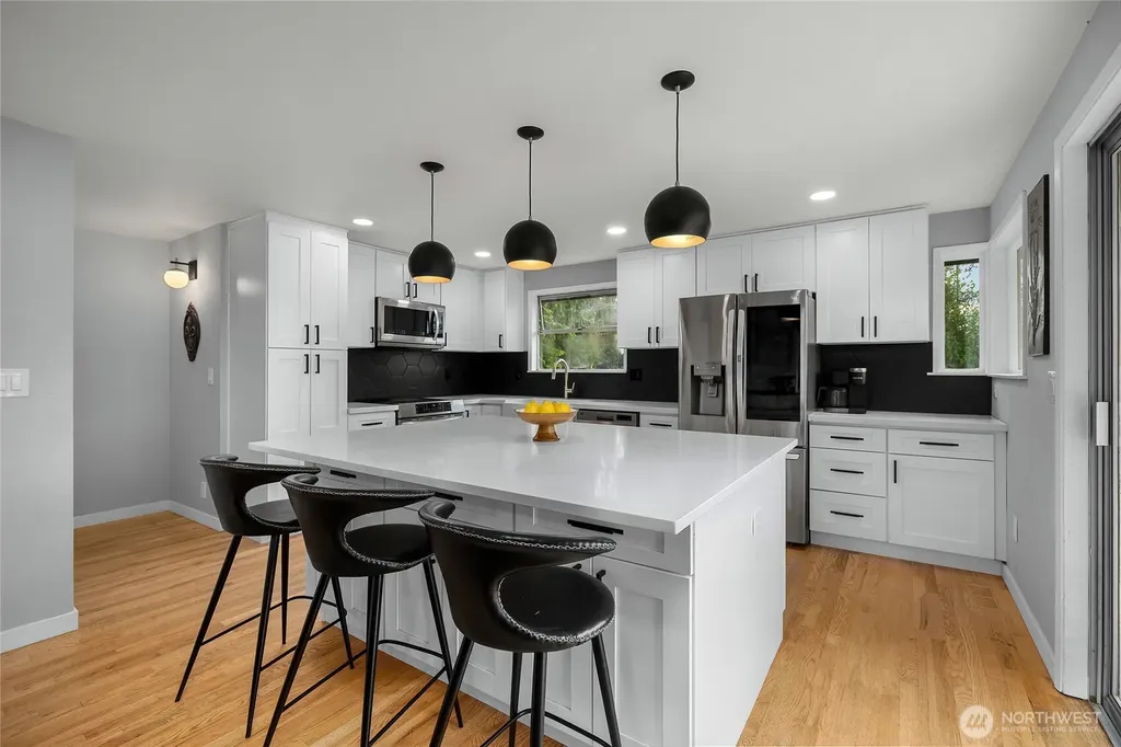 18230 88th Avenue W Edmonds WA 98026