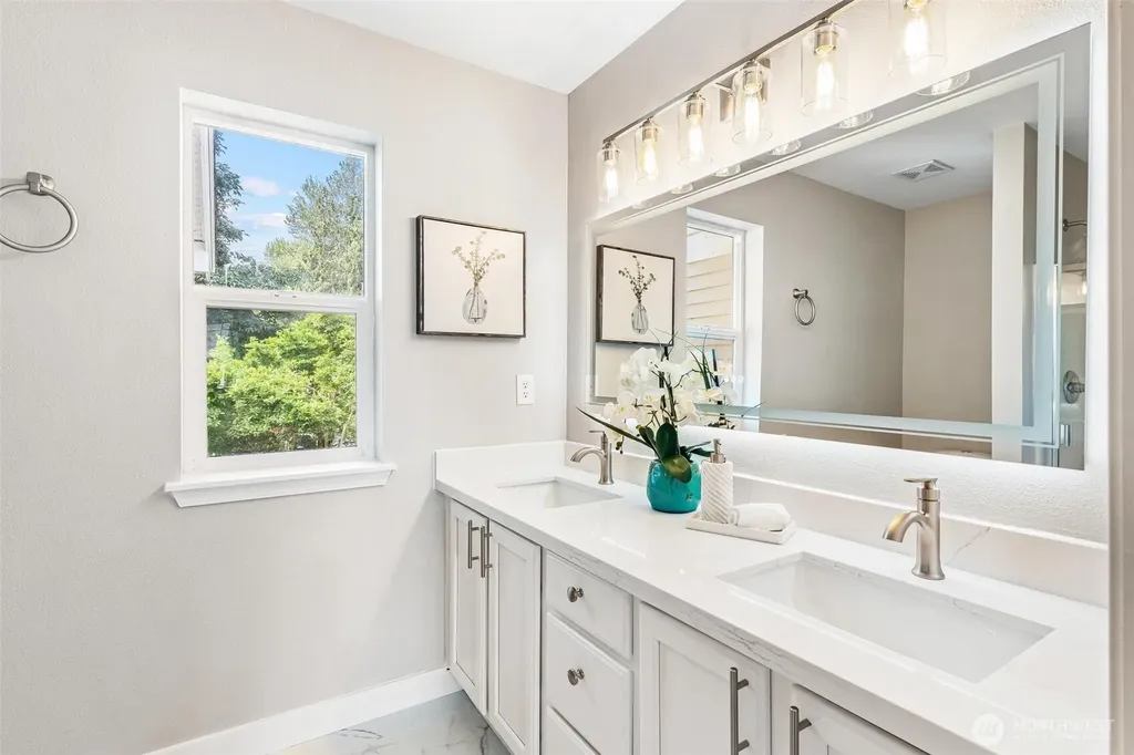18912 108th Lane SE Renton WA 98055