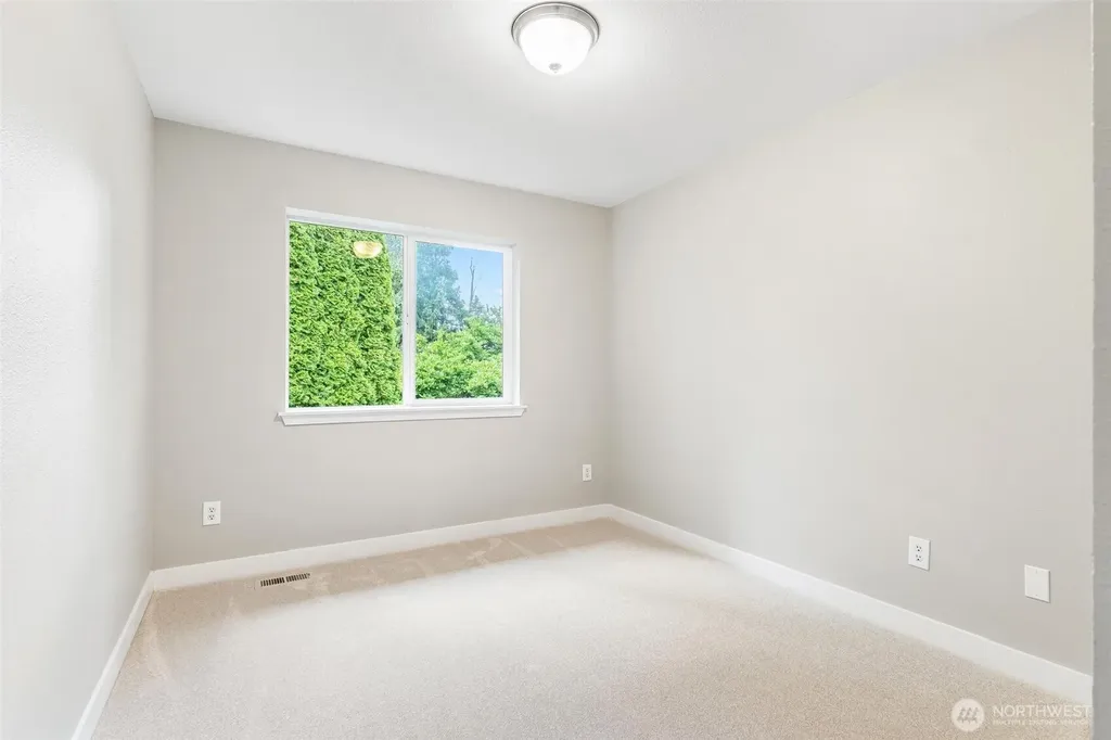 18912 108th Lane SE Renton WA 98055