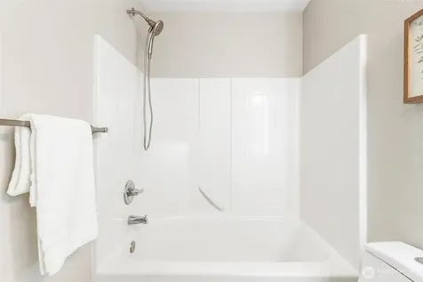 18912 108th Lane SE Renton WA 98055