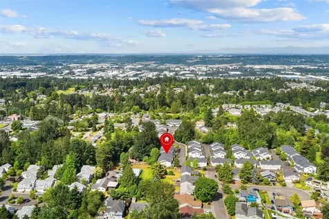 18912 108th Lane SE Renton WA 98055