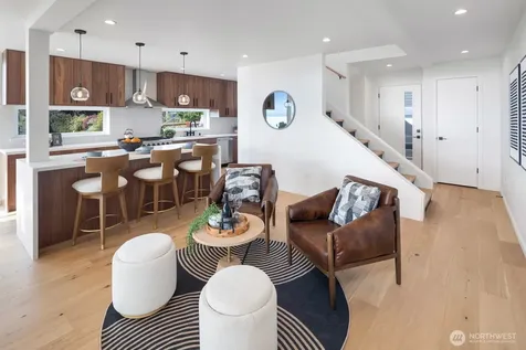 7602 44th Avenue SW Seattle WA 98136