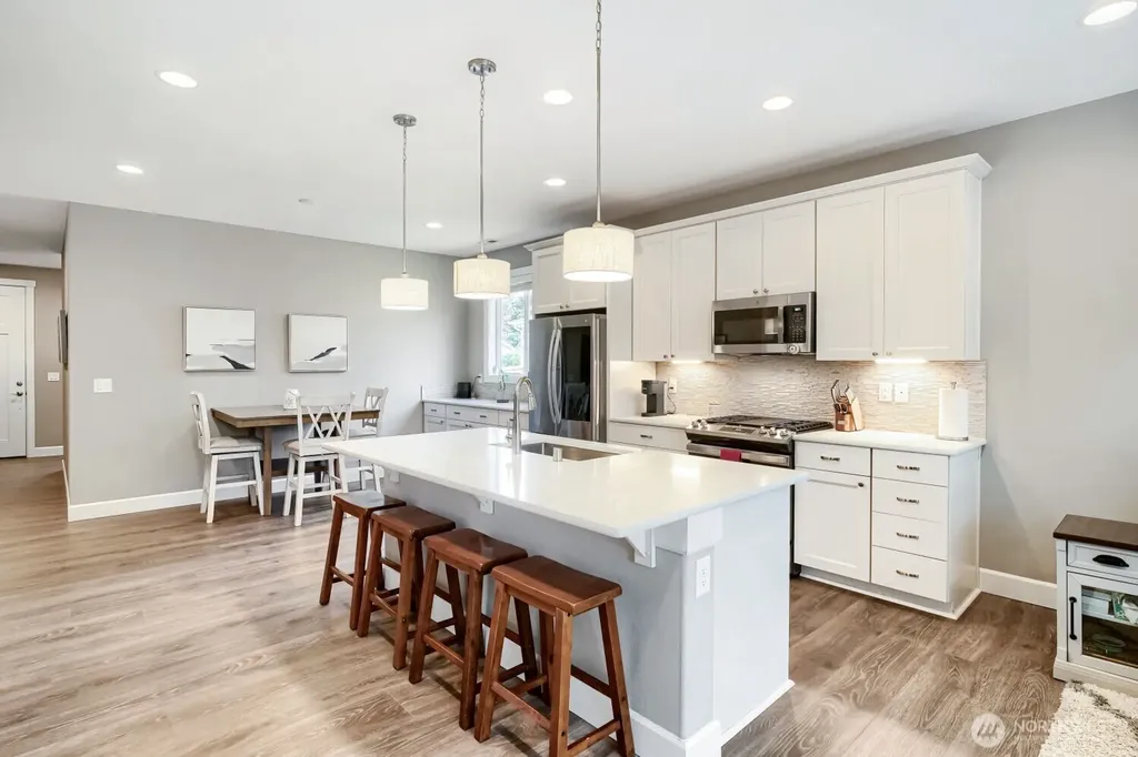 5515 157th Avenue Ct E Sumner WA 98390