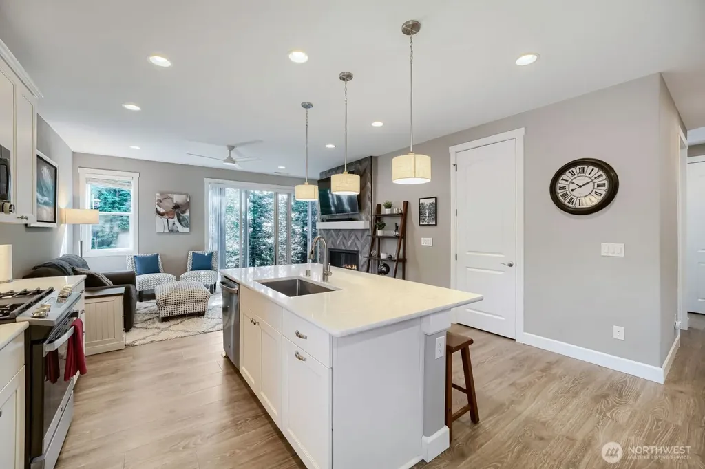 5515 157th Avenue Ct E Sumner WA 98390