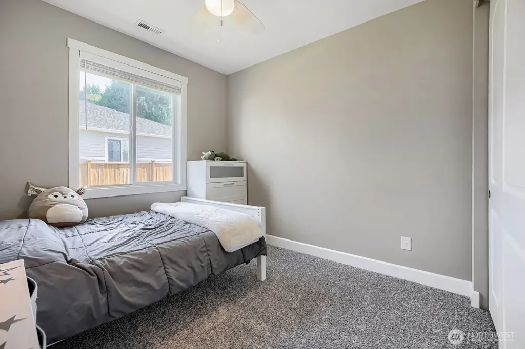 5515 157th Avenue Ct E Sumner WA 98390