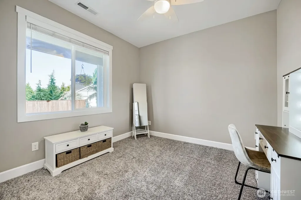 5515 157th Avenue Ct E Sumner WA 98390