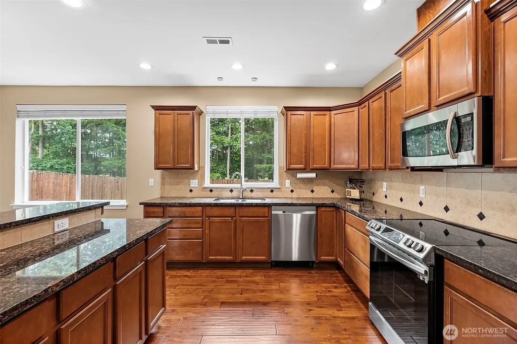 1440 Farina Loop SE Olympia WA 98513