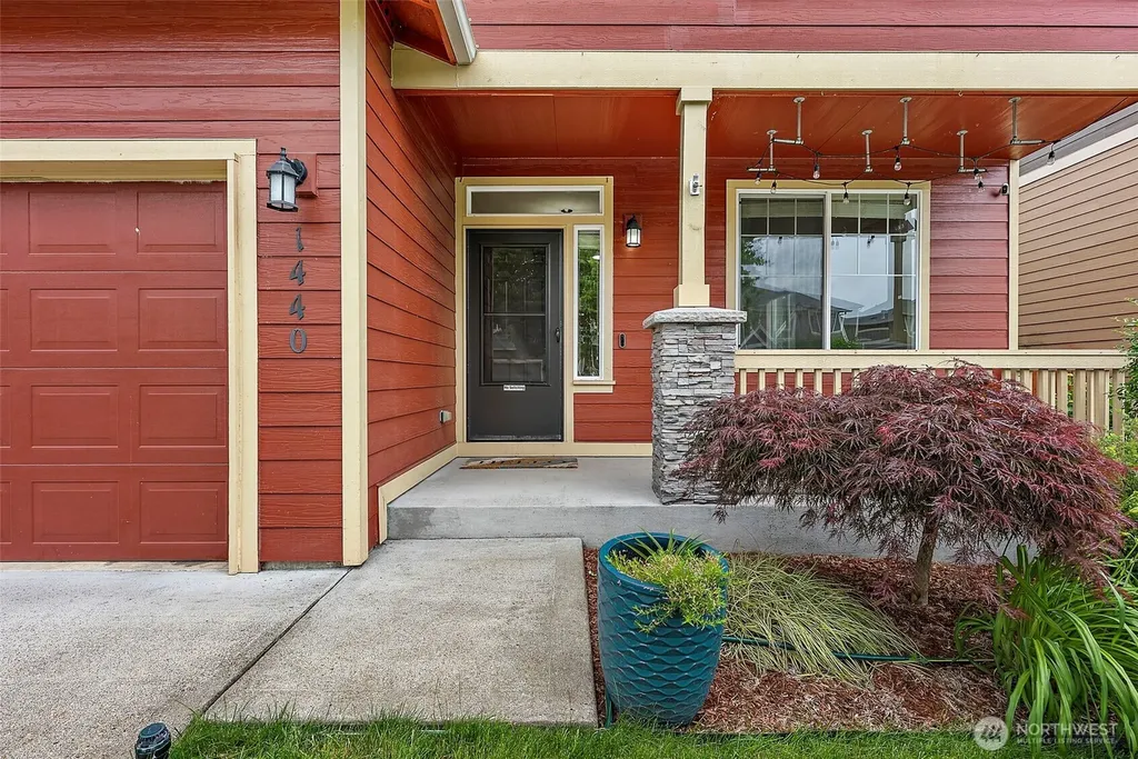 1440 Farina Loop SE Olympia WA 98513