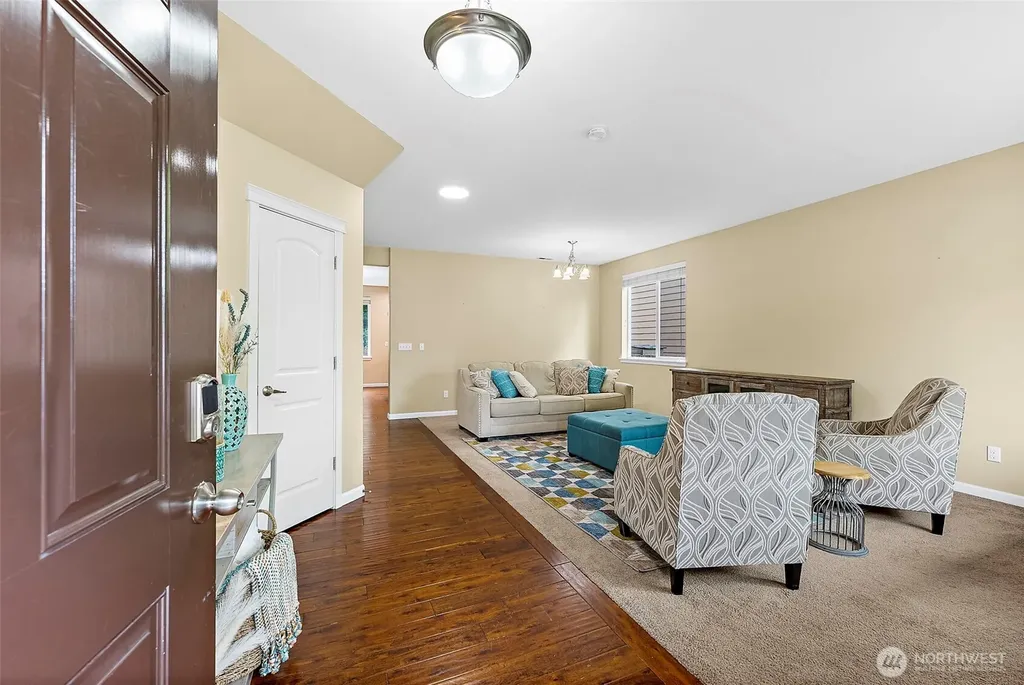 1440 Farina Loop SE Olympia WA 98513