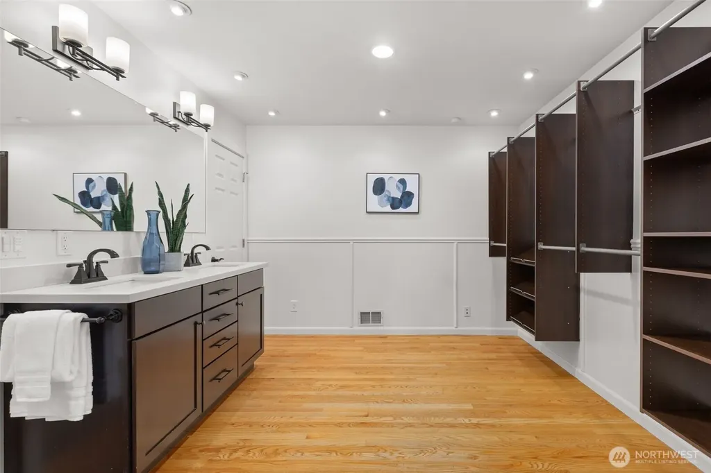 1740 NE 103rd Street Seattle WA 98125
