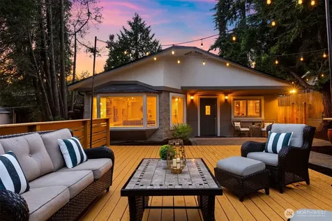 1740 NE 103rd Street Seattle WA 98125
