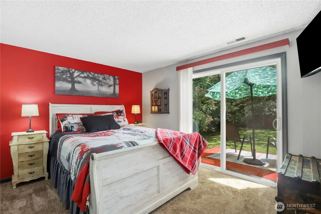 12519 SE 277th Place Kent WA 98030