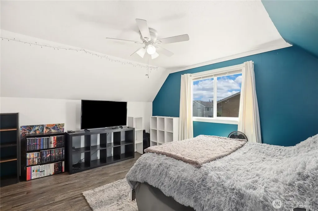 12519 SE 277th Place Kent WA 98030