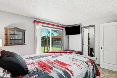 12519 SE 277th Place Kent WA 98030