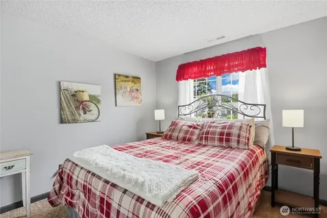 12519 SE 277th Place Kent WA 98030