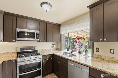 12519 SE 277th Place Kent WA 98030