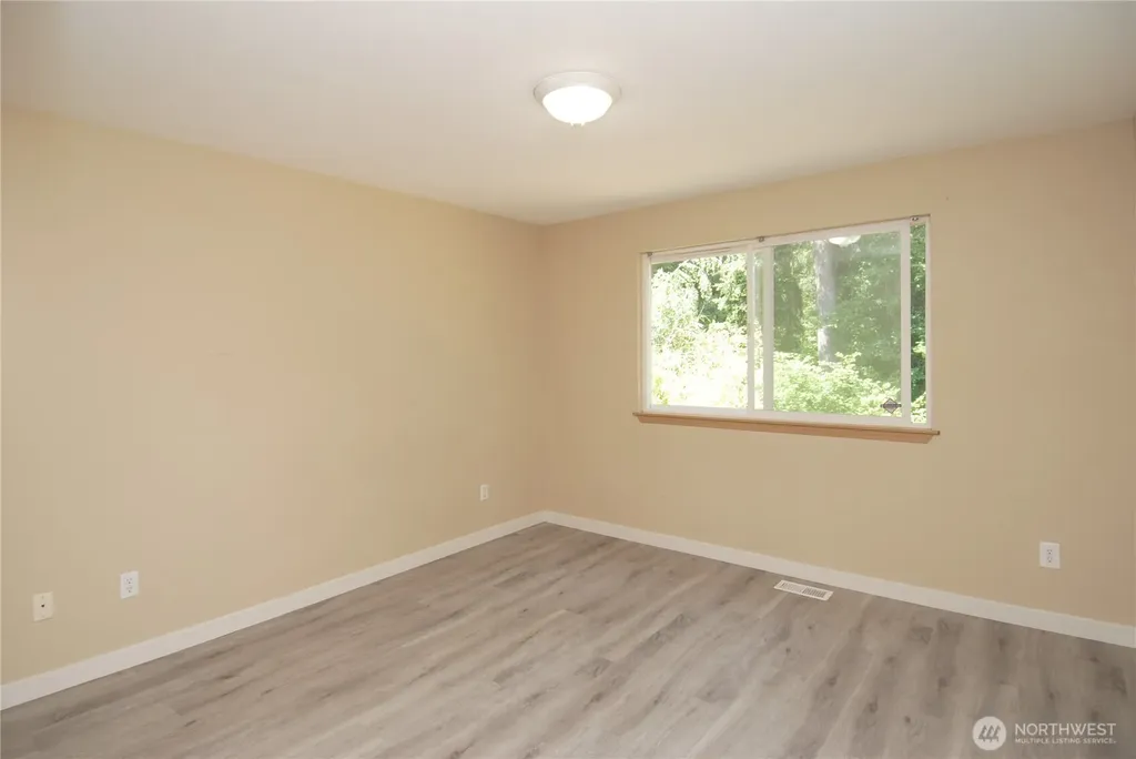 9523 17th Place NE Lake Stevens WA 98258