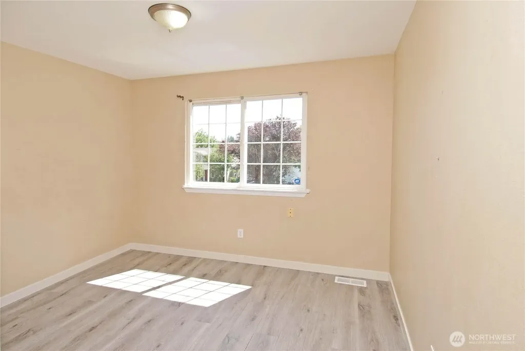 9523 17th Place NE Lake Stevens WA 98258