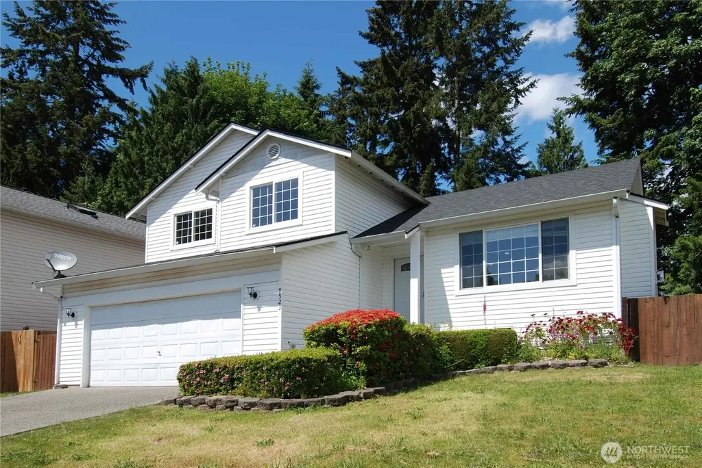 9523 17th Place NE Lake Stevens WA 98258
