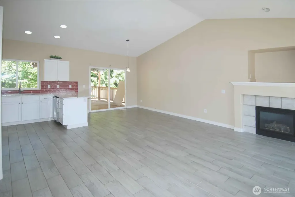 9523 17th Place NE Lake Stevens WA 98258
