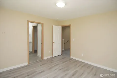 9523 17th Place NE Lake Stevens WA 98258