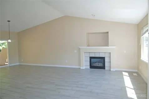9523 17th Place NE Lake Stevens WA 98258