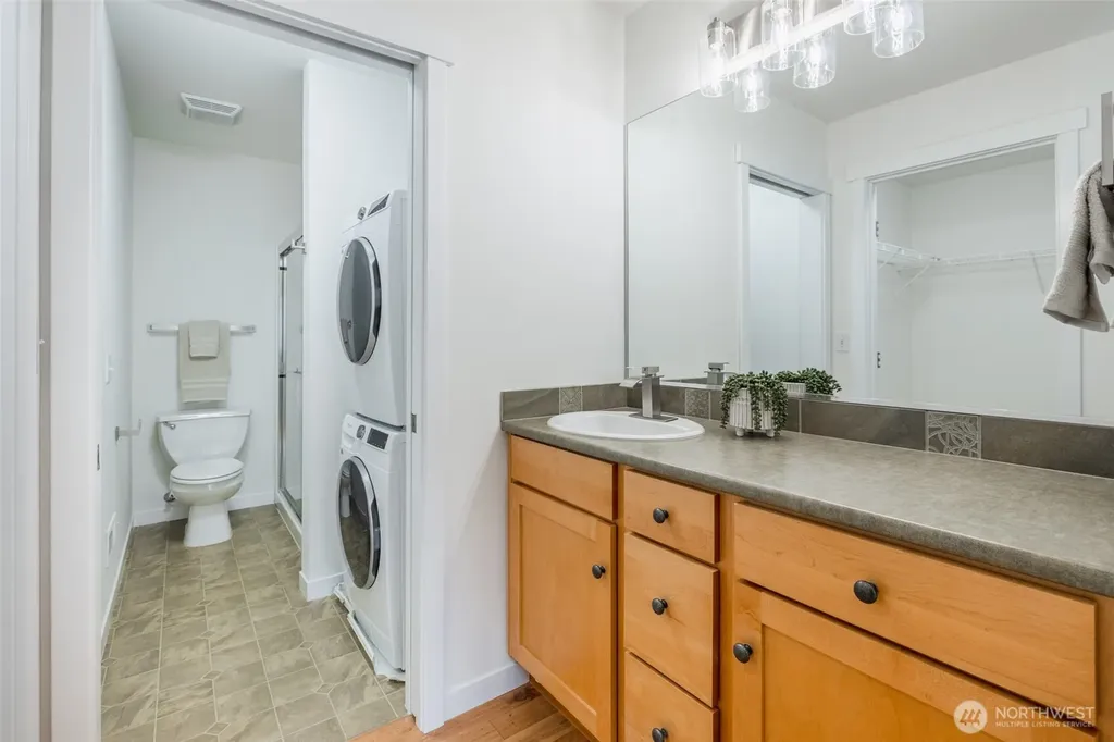 6625 SW 198th Place Lynnwood WA 98036