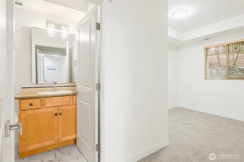 6625 SW 198th Place Lynnwood WA 98036