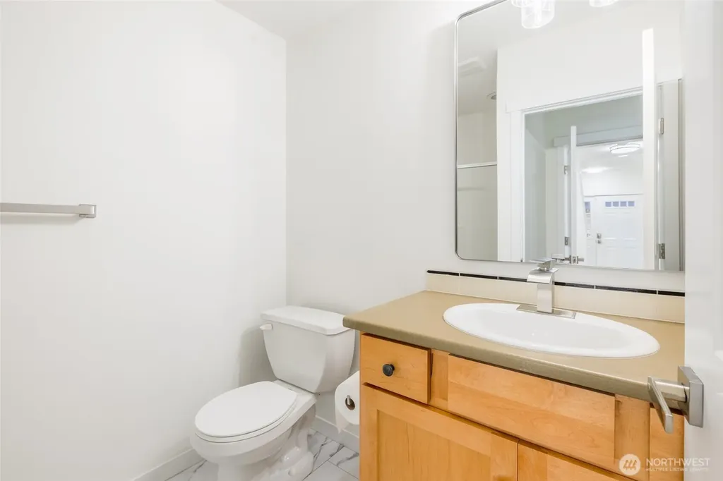 6625 SW 198th Place Lynnwood WA 98036
