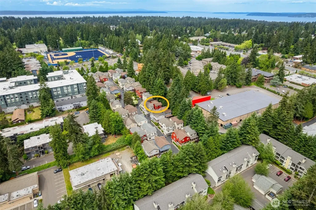 6625 SW 198th Place Lynnwood WA 98036