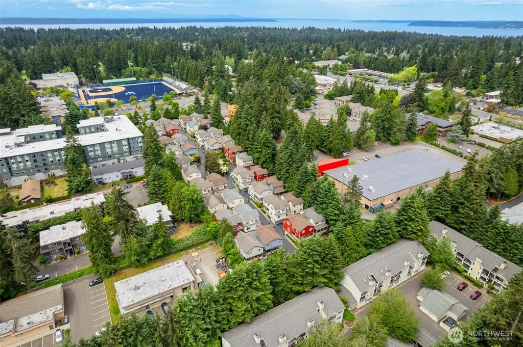 6625 SW 198th Place Lynnwood WA 98036