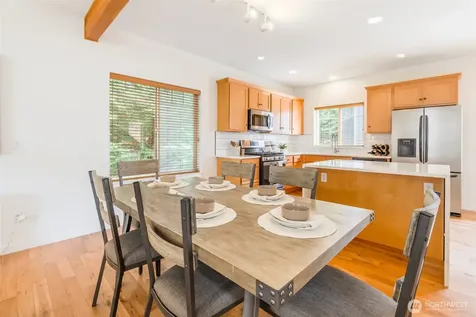 6625 SW 198th Place Lynnwood WA 98036