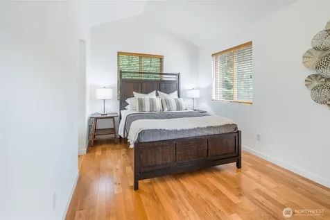 6625 SW 198th Place Lynnwood WA 98036