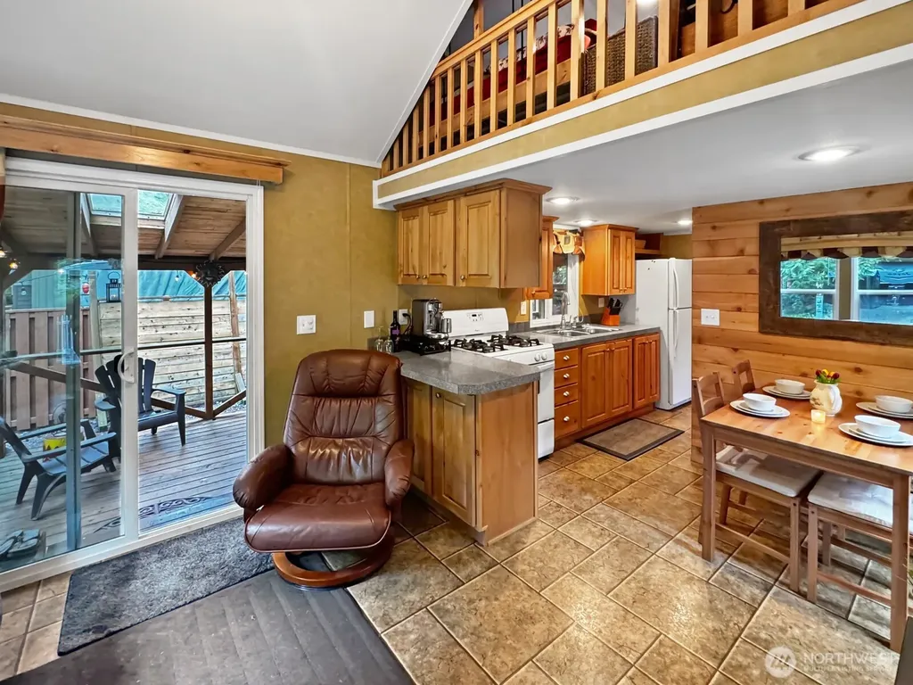 169 Fireside Lodge Circle Deming WA 98244