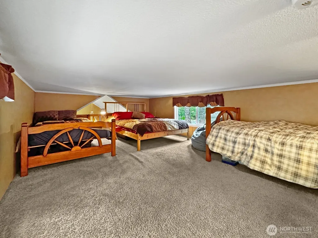 169 Fireside Lodge Circle Deming WA 98244
