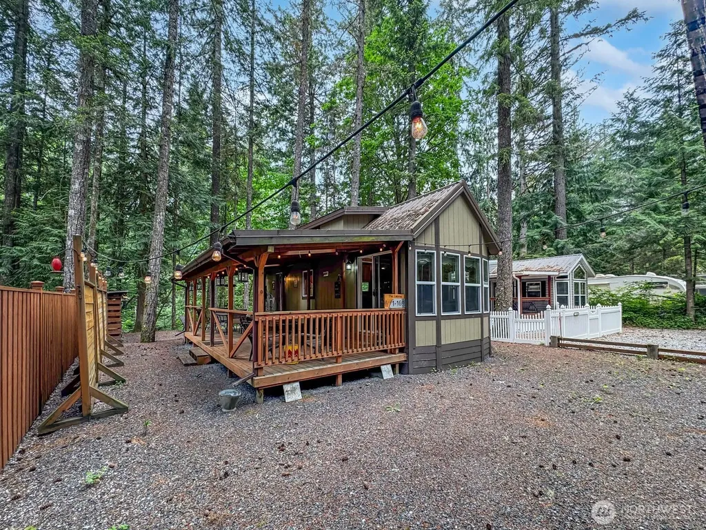 169 Fireside Lodge Circle Deming WA 98244
