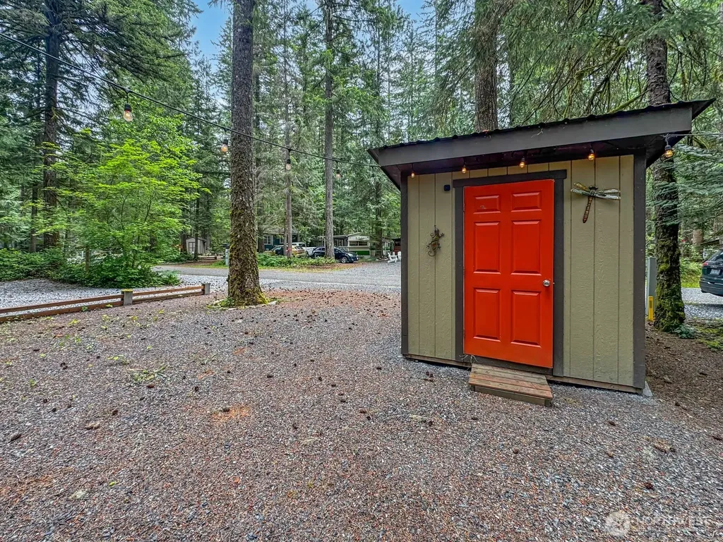 169 Fireside Lodge Circle Deming WA 98244
