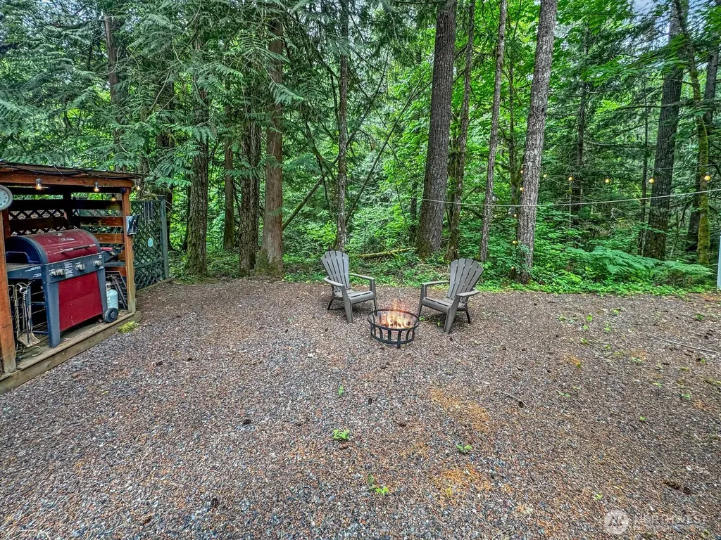 169 Fireside Lodge Circle Deming WA 98244