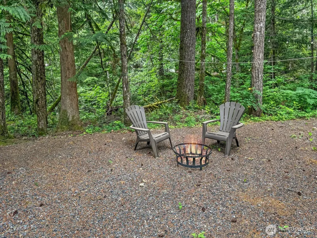 169 Fireside Lodge Circle Deming WA 98244