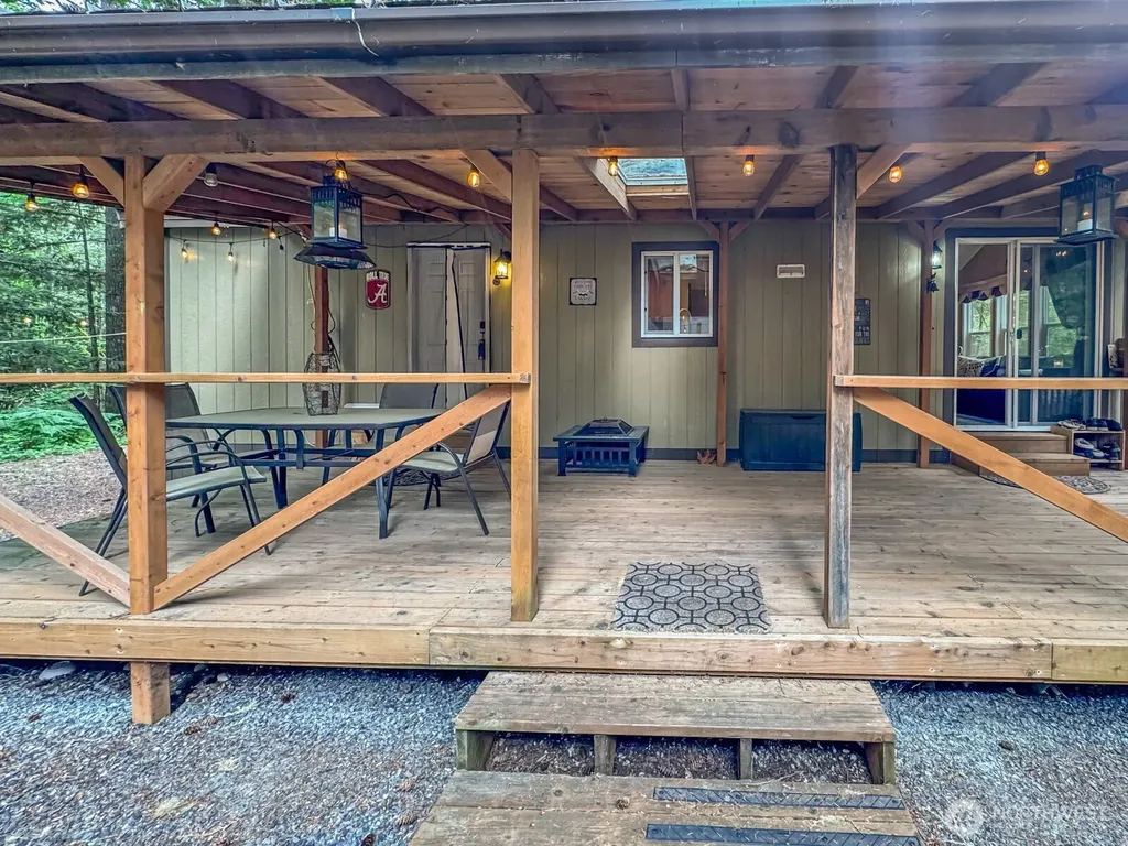 169 Fireside Lodge Circle Deming WA 98244