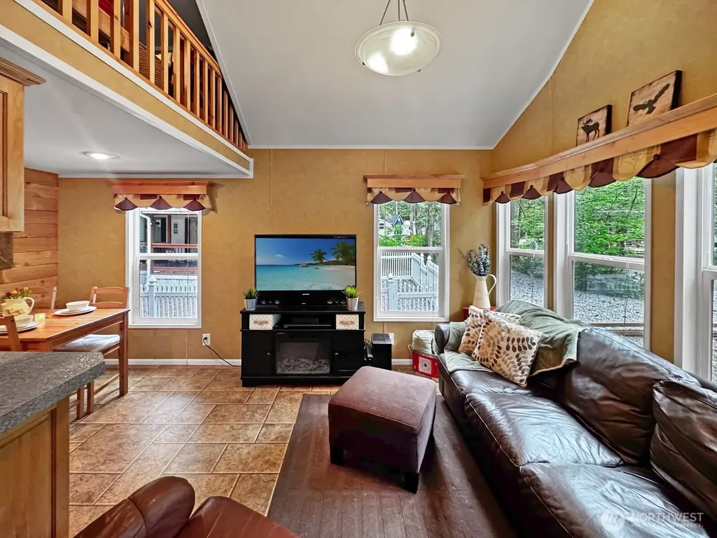 169 Fireside Lodge Circle Deming WA 98244
