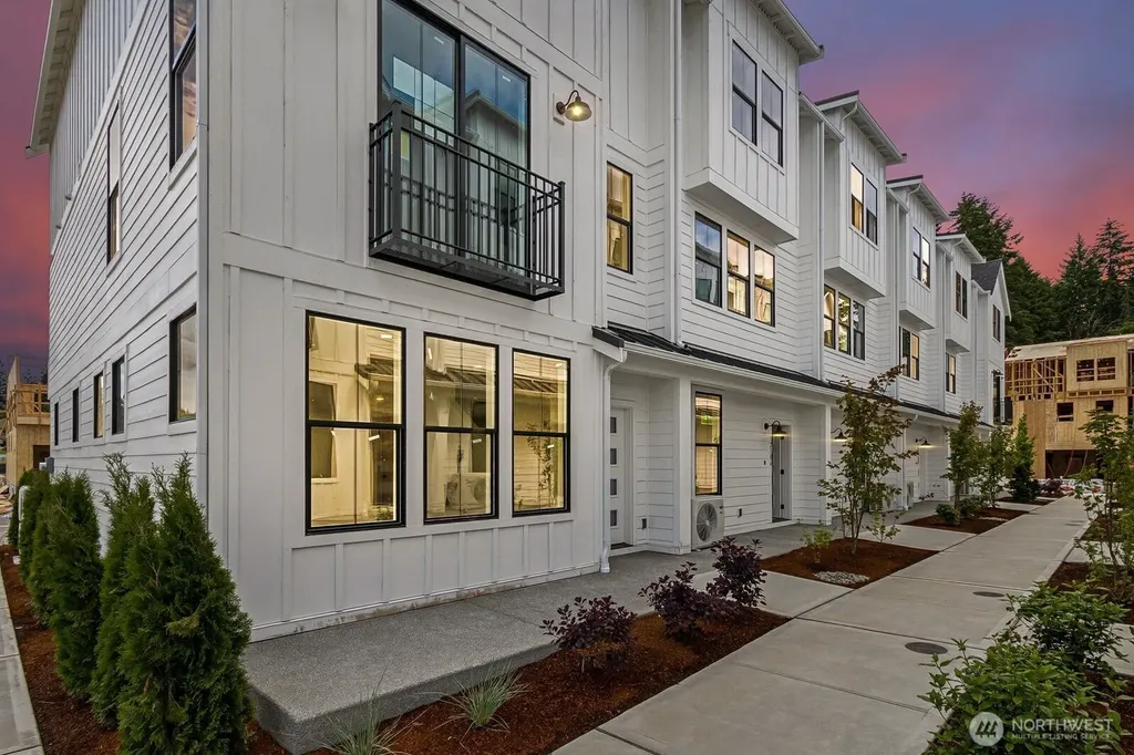 12091 127th Avenue Ct E Puyallup WA 98374