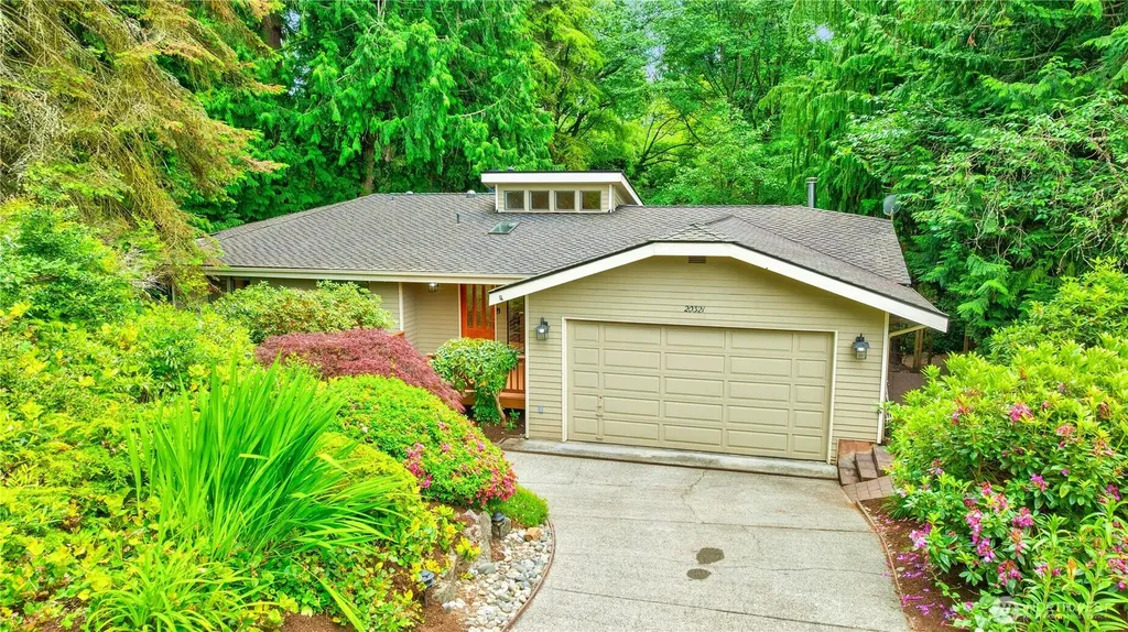 20321 92nd Avenue W Edmonds WA 98020