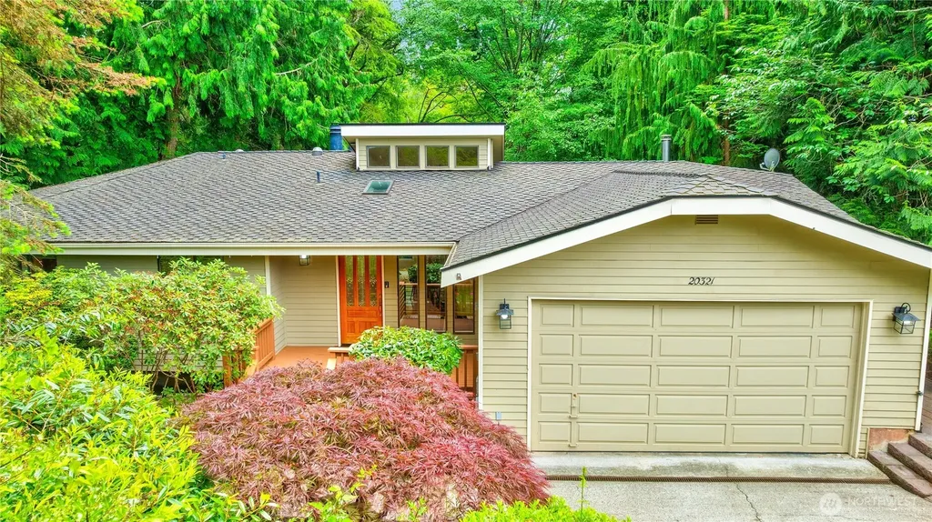 20321 92nd Avenue W Edmonds WA 98020