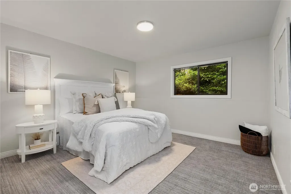 20321 92nd Avenue W Edmonds WA 98020